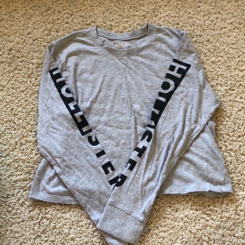 Gray Long-sleeve Tee